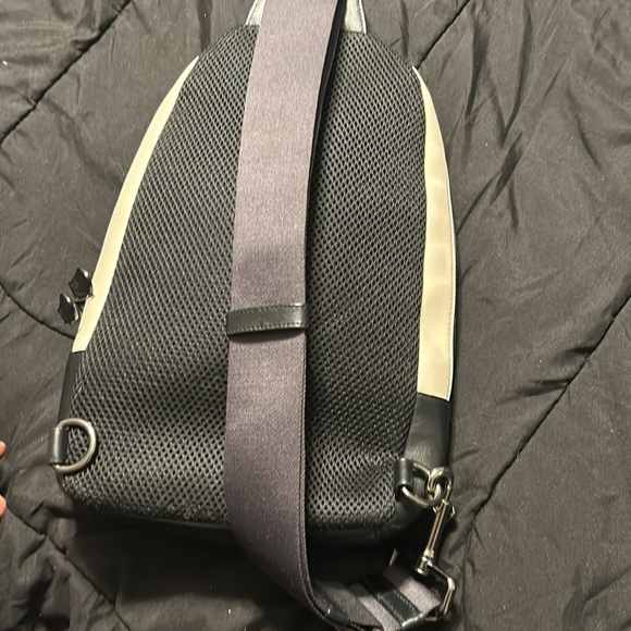 Coach Charles Pack - Picture 4 of 4